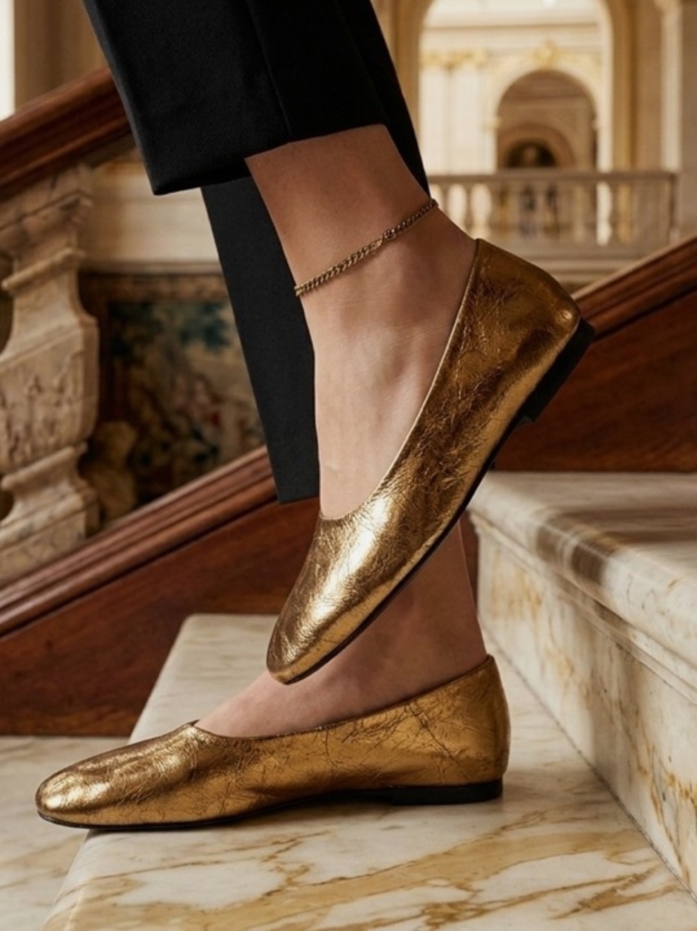 Zara Metallic Gold leather Pointed Toe Slip-On Flats women’s size 10